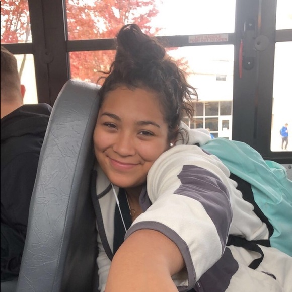 Meet your Posher, Samanta - Picture 1 of 1